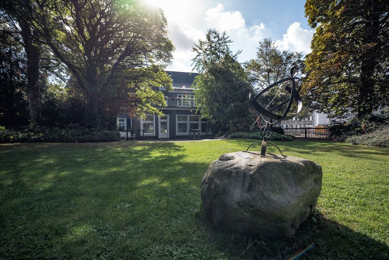 Aktuelle Ansicht des Hauses in der Kirchtsraße 21 aus dem Garten fotografiert. 